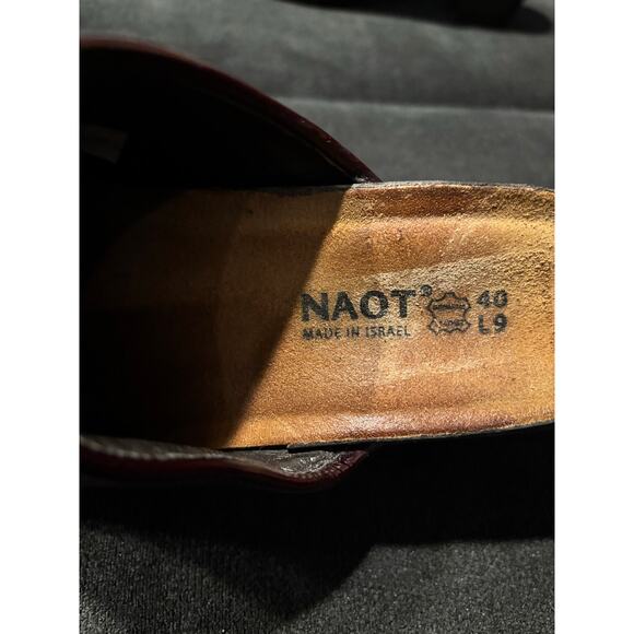 Naot slip on clogs brown with patent leather design. Women’s size 40 US 9 - Picture 7 of 7